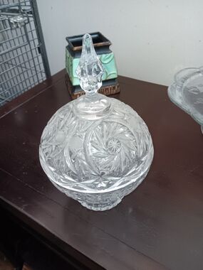 Unk Clear Cut Glass Covered Candy Dish